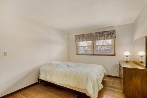 Tiny photo for 602 E Weathersfield Way, Schaumburg, IL 60193 (MLS # 12589465)