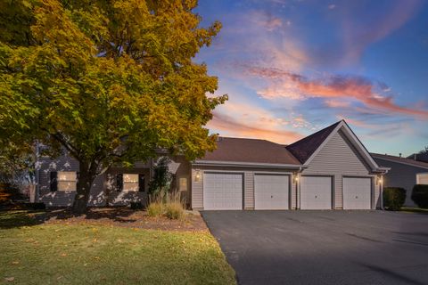 Photo of Streamwood, IL 60107 (MLS # 12482429) Photo of Streamwood, IL 60107 (MLS # 12482429)