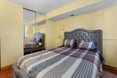 Tiny photo for 532 E Devon Avenue, Roselle, IL 60172 (MLS # 12509604)