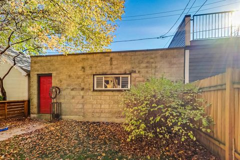 Tiny photo for 1429 W Henderson Street #1, Chicago, IL 60657 (MLS # 12491723)