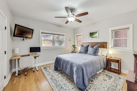 Tiny photo for 1429 W Henderson Street #1, Chicago, IL 60657 (MLS # 12491723)