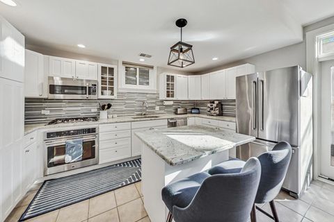 Tiny photo for 1429 W Henderson Street #1, Chicago, IL 60657 (MLS # 12491723)