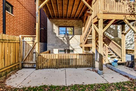 Tiny photo for 1429 W Henderson Street #1, Chicago, IL 60657 (MLS # 12491723)