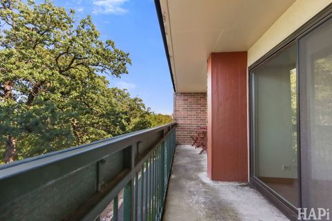 Tiny photo for 1840 Huntington Boulevard #415, Hoffman Estates, IL 60194 (MLS # 12485973)