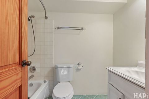Tiny photo for 1840 Huntington Boulevard #415, Hoffman Estates, IL 60194 (MLS # 12485973)