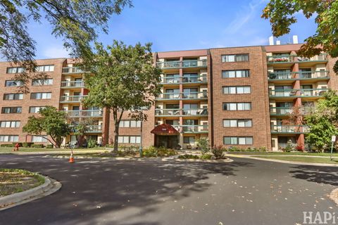 Tiny photo for 1840 Huntington Boulevard #415, Hoffman Estates, IL 60194 (MLS # 12485973)