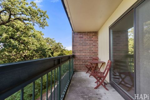 Tiny photo for 1840 Huntington Boulevard #415, Hoffman Estates, IL 60194 (MLS # 12485973)