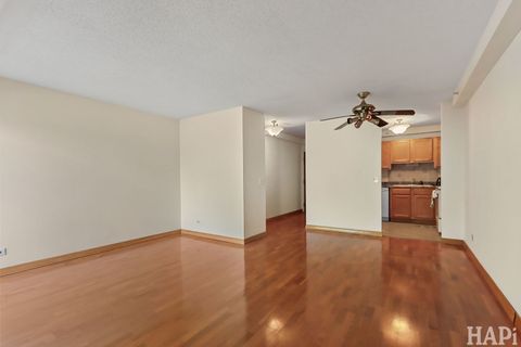Tiny photo for 1840 Huntington Boulevard #415, Hoffman Estates, IL 60194 (MLS # 12485973)