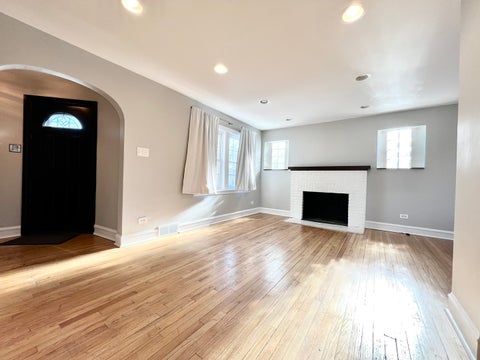Tiny photo for 9210 S Trumbull Avenue, Evergreen Park, IL 60805 (MLS # 12745888)
