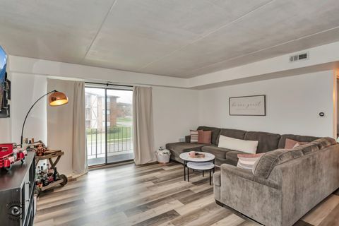 Tiny photo for 7140 166th Street #201, Tinley Park, IL 60477 (MLS # 12611326)