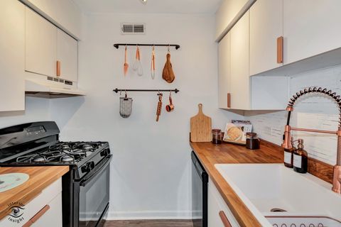 Tiny photo for 7140 166th Street #201, Tinley Park, IL 60477 (MLS # 12611326)