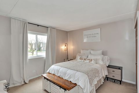 Tiny photo for 7140 166th Street #201, Tinley Park, IL 60477 (MLS # 12611326)