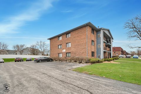Tiny photo for 7140 166th Street #201, Tinley Park, IL 60477 (MLS # 12611326)