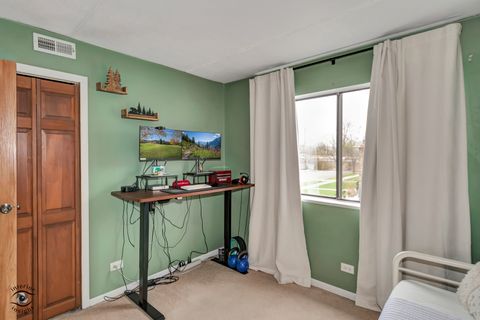 Tiny photo for 7140 166th Street #201, Tinley Park, IL 60477 (MLS # 12611326)