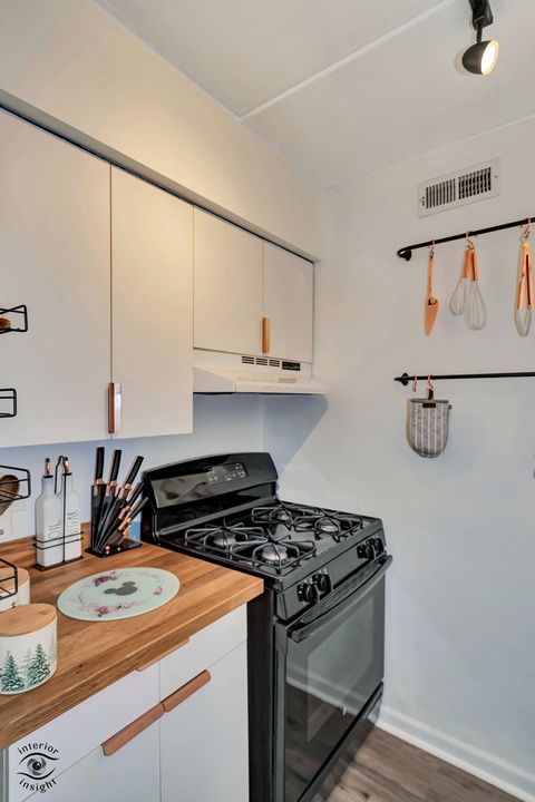 Tiny photo for 7140 166th Street #201, Tinley Park, IL 60477 (MLS # 12611326)