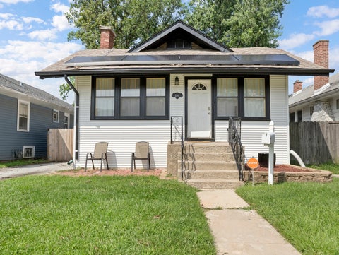 Photo of 1310 Prairie Avenue, Chicago Heights, IL 60411 (MLS # 12734757)
