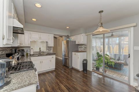 Tiny photo for 18724 Loomis Avenue, Homewood, IL 60430 (MLS # 12611816)