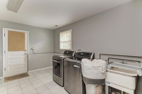 Tiny photo for 18724 Loomis Avenue, Homewood, IL 60430 (MLS # 12611816)