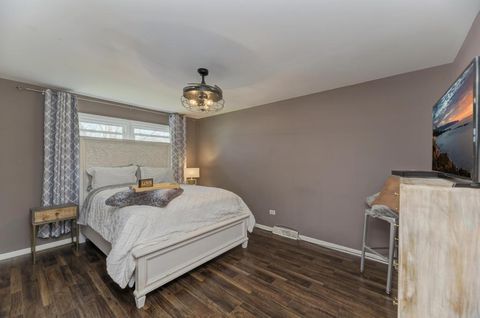 Tiny photo for 18724 Loomis Avenue, Homewood, IL 60430 (MLS # 12611816)