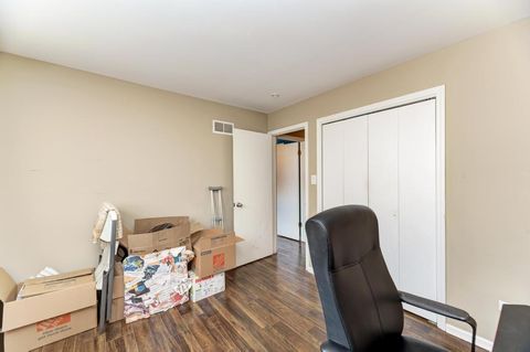 Tiny photo for 18724 Loomis Avenue, Homewood, IL 60430 (MLS # 12611816)