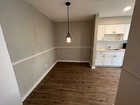 Tiny photo for 743 E Fullerton Avenue #105, Glendale Heights, IL 60139 (MLS # 12606044)