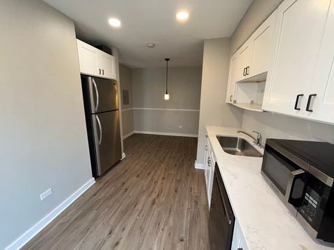 Tiny photo for 743 E Fullerton Avenue #105, Glendale Heights, IL 60139 (MLS # 12606044)