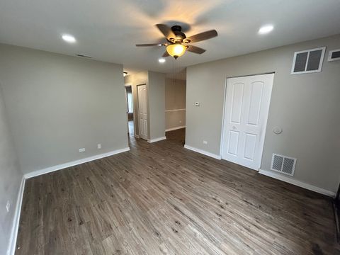 Tiny photo for 743 E Fullerton Avenue #105, Glendale Heights, IL 60139 (MLS # 12606044)