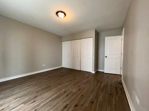 Tiny photo for 743 E Fullerton Avenue #105, Glendale Heights, IL 60139 (MLS # 12606044)