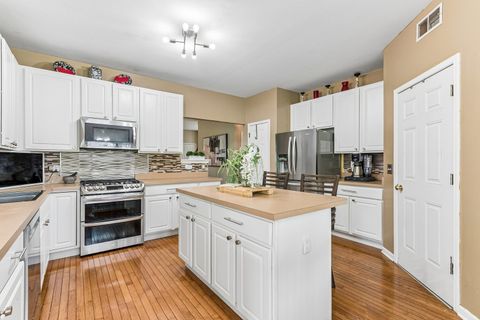 Tiny photo for 4608 Joyce Lane, McHenry, IL 60050 (MLS # 12629930)