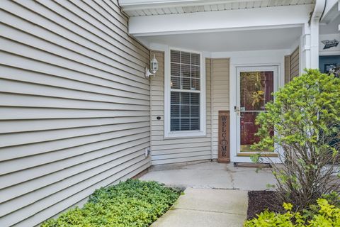Tiny photo for 2948 Waters Edge Circle, Aurora, IL 60504 (MLS # 12469547)