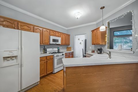 Tiny photo for 2948 Waters Edge Circle, Aurora, IL 60504 (MLS # 12469547)