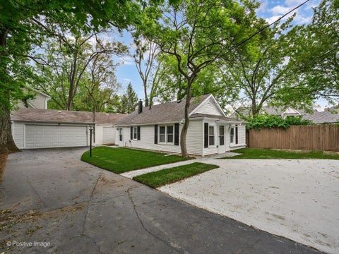 Tiny photo for 1950 Monroe Avenue, Glenview, IL 60025 (MLS # 12655084)