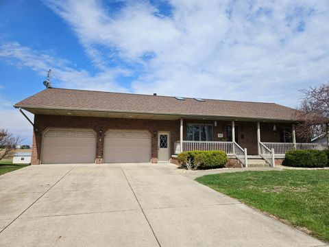 Photo of 1308 W Carol Drive, Roanoke, IL 61561 (MLS # 12579355)