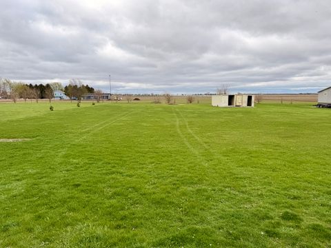 Tiny photo for 10868 E Le Claire Street, Grant Park, IL 60940 (MLS # 12482372)