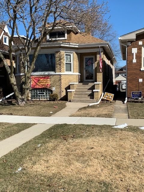 A home in Elmwood Park