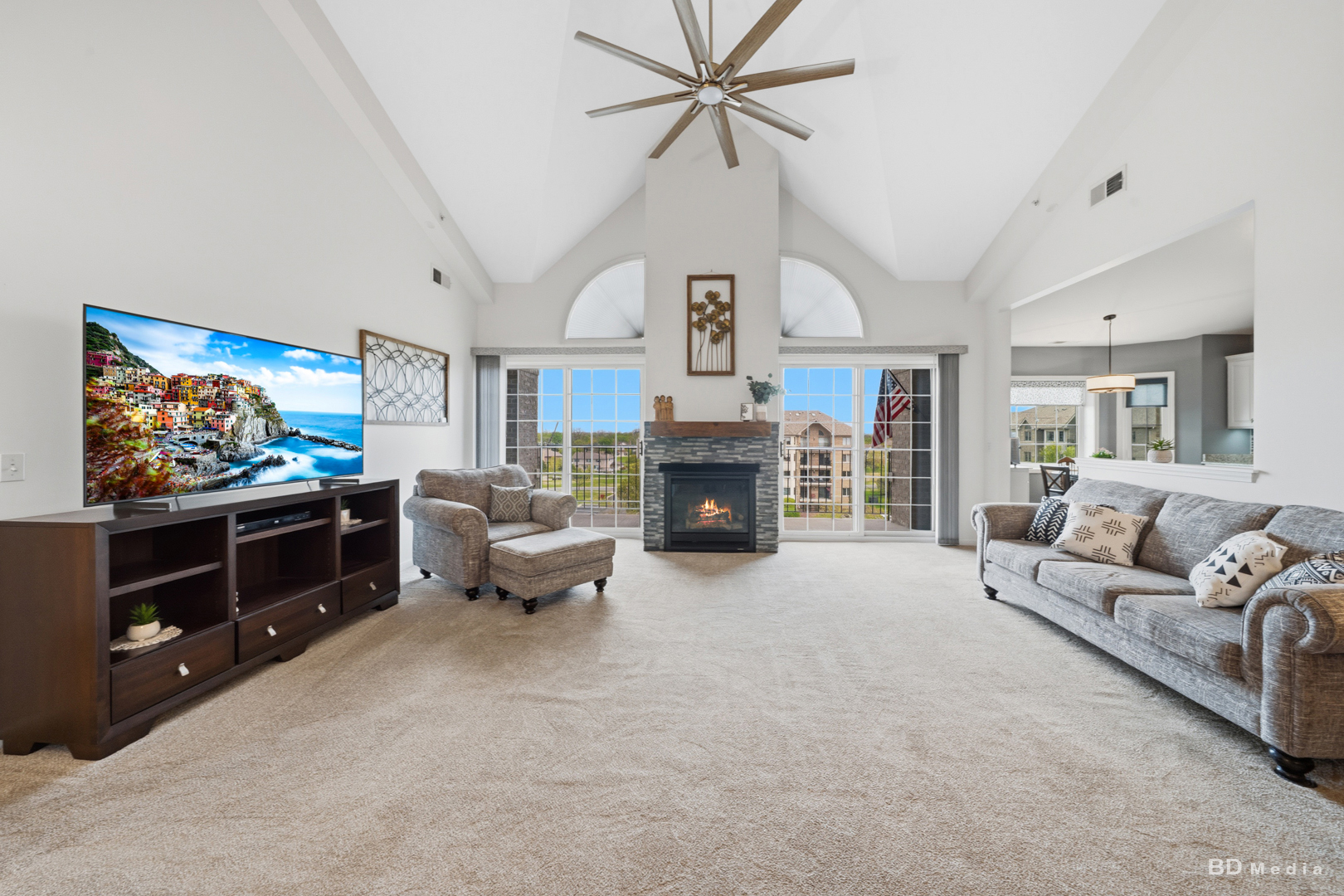 14160 SHEFFIELD Drive 404