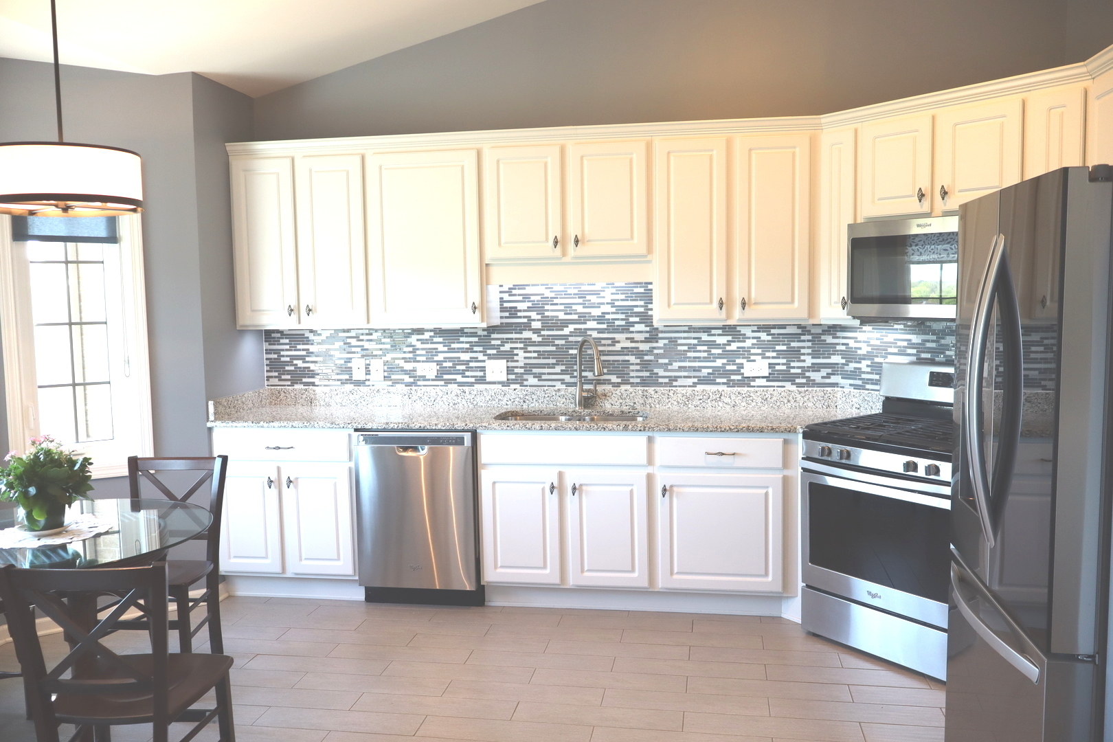 14160 SHEFFIELD Drive 404