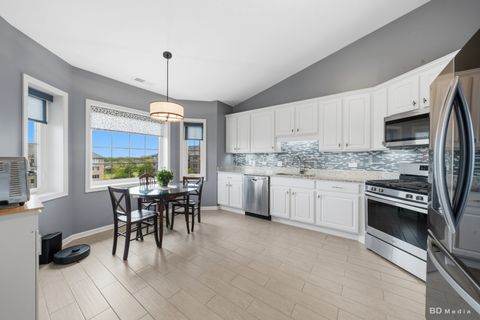 Tiny photo for 14160 SHEFFIELD Drive #404, Homer Glen, IL 60491 (MLS # 12624421)