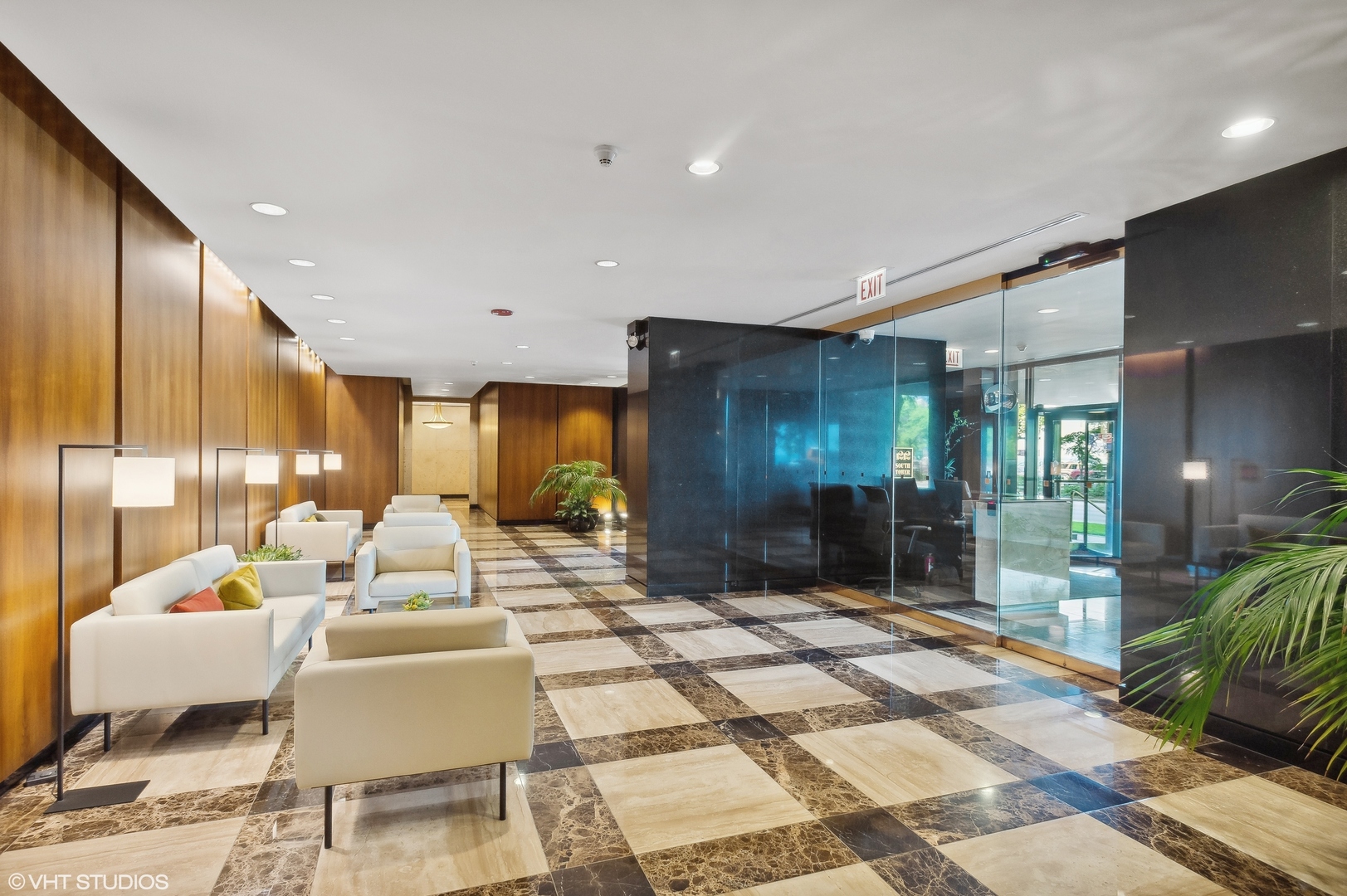 1212 N Lake Shore Drive 21AS