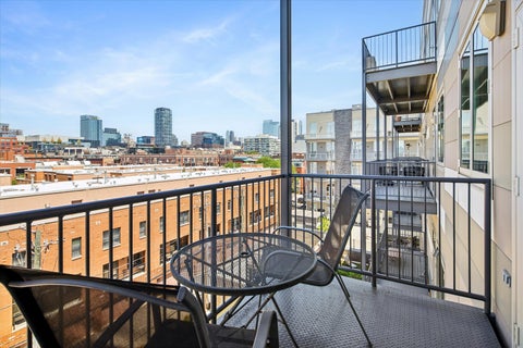 Tiny photo for 1124 W Adams Street #5E, Chicago, IL 60607 (MLS # 12677577)