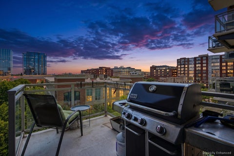 Tiny photo for 1124 W Adams Street #5E, Chicago, IL 60607 (MLS # 12677577)