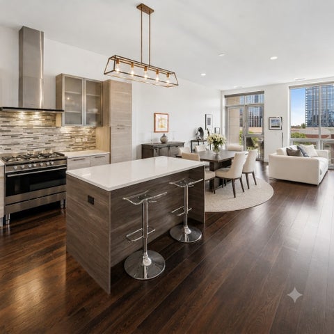 Tiny photo for 1124 W Adams Street #5E, Chicago, IL 60607 (MLS # 12677577)