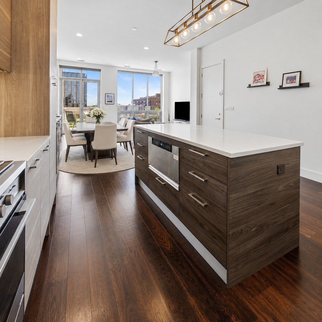 1124 W Adams Street 5E