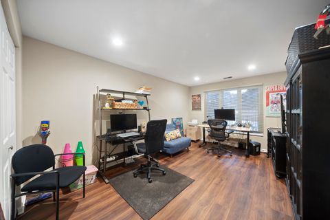 Tiny photo for 1220 Rudolph Road #1B, Northbrook, IL 60062 (MLS # 12552529)