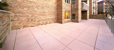 Tiny photo for 1220 Rudolph Road #1B, Northbrook, IL 60062 (MLS # 12552529)