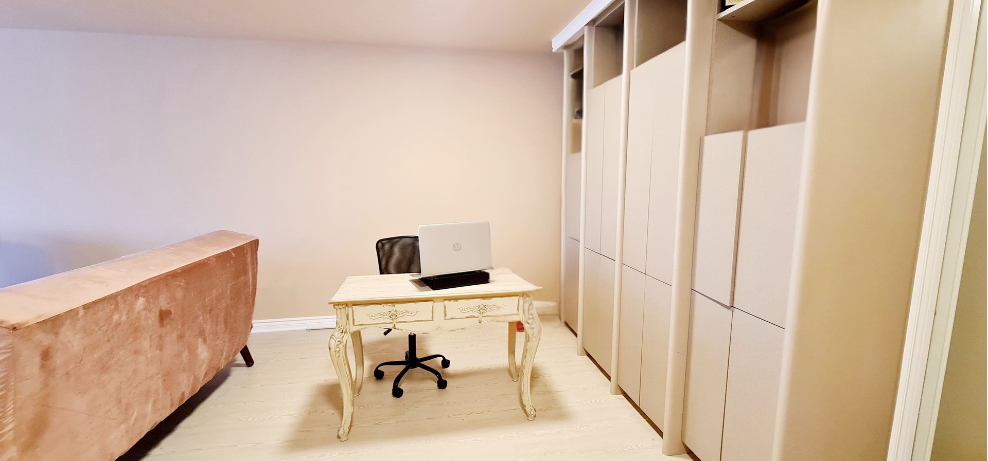 3700 Capri Court 206