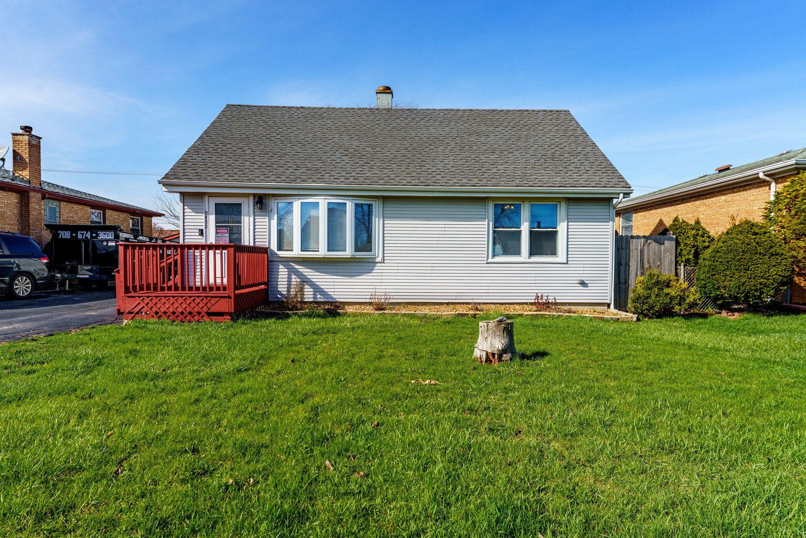 5852 W 81st Place