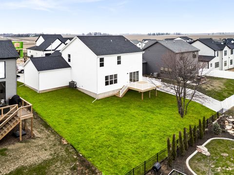 Tiny photo for 5211 Castlebar Drive, Bloomington, IL 61705 (MLS # 12570251)