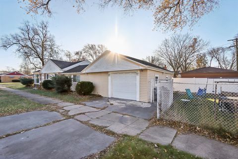 A home in Calumet Park