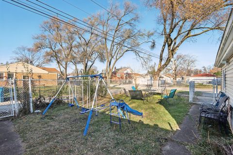 A home in Calumet Park